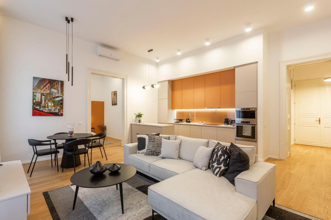 בודפשט Luxurious Minimalist Residence With Sauna By Prestige Homes מראה חיצוני תמונה