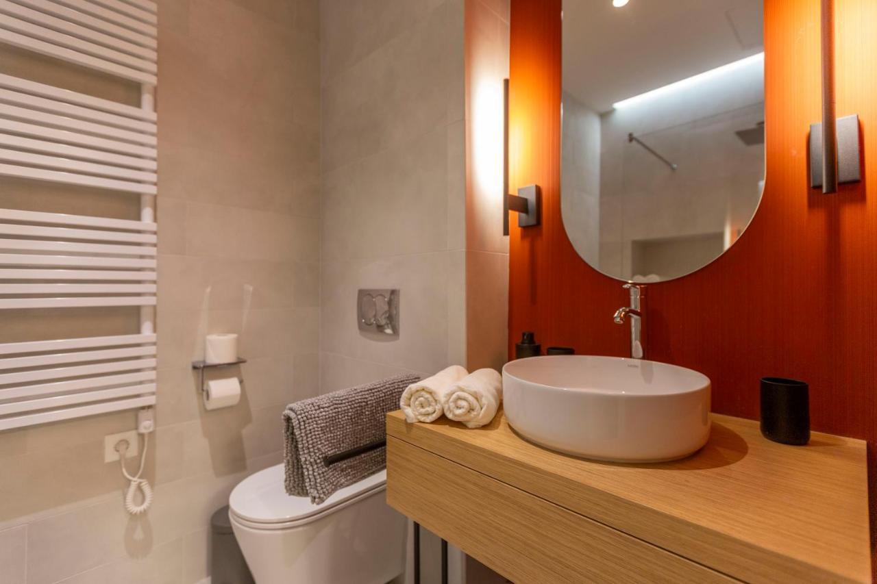 בודפשט Luxurious Minimalist Residence With Sauna By Prestige Homes מראה חיצוני תמונה