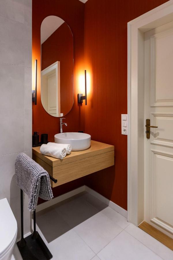 בודפשט Luxurious Minimalist Residence With Sauna By Prestige Homes מראה חיצוני תמונה