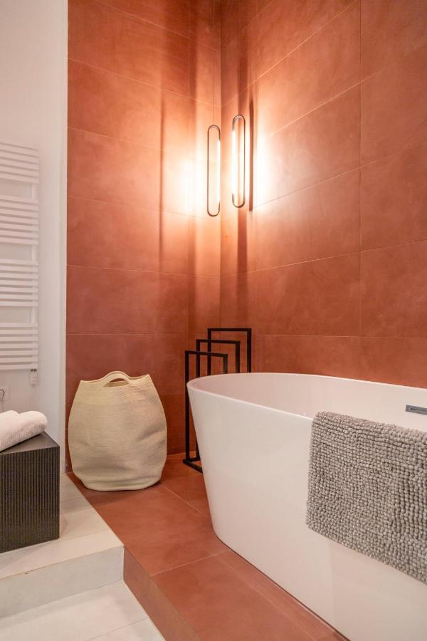 בודפשט Luxurious Minimalist Residence With Sauna By Prestige Homes מראה חיצוני תמונה